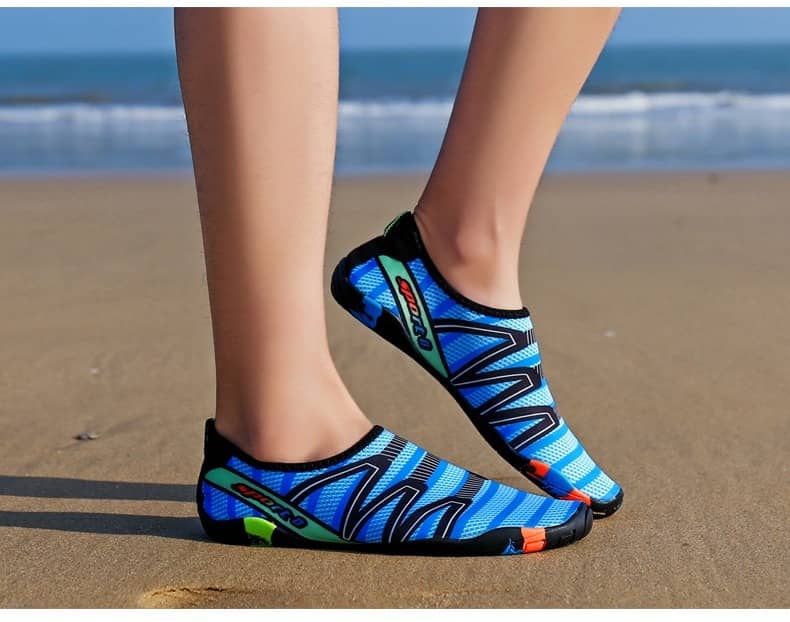 Feslisho Quick-Drying Beach Water Shoes Unisex Swimming Aqua Slippers Barefoot Surfing Upstream Sneakers Women Men Light Seaside